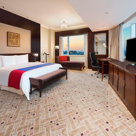 Crowne Plaza Shanghai Pudong By Ihg Esterno foto